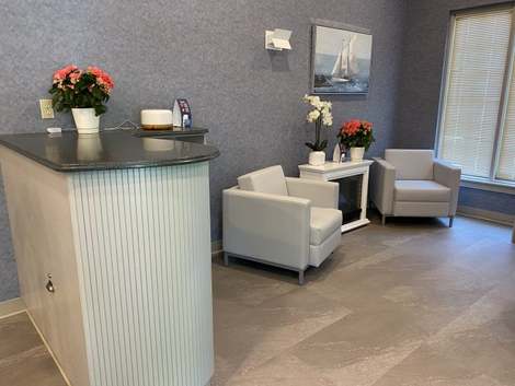 Reception & seating